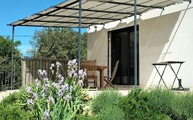Gîte Di Abèias, Logement, Quartier calme, Haut Var
